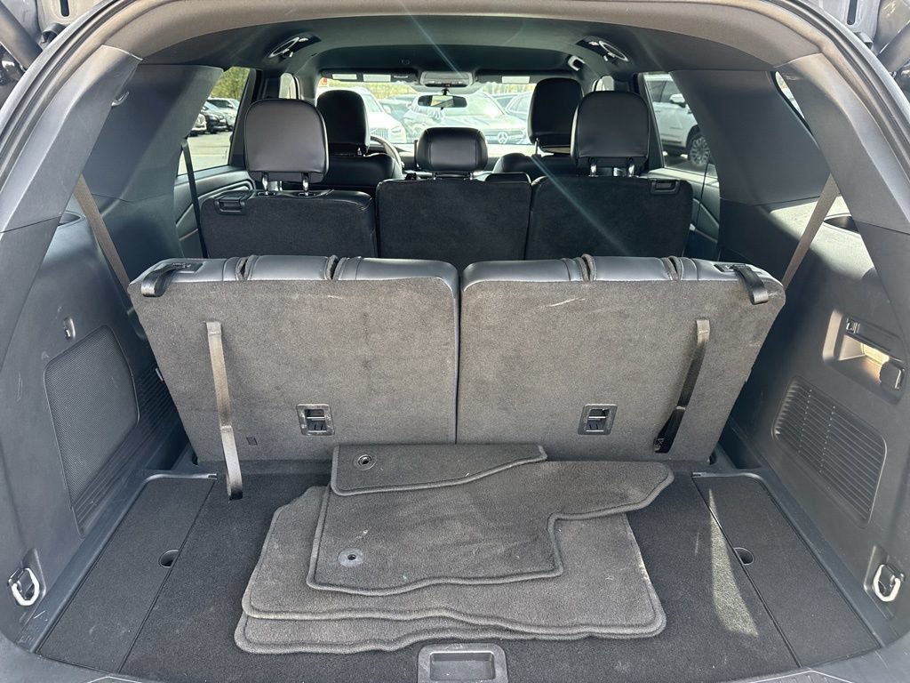 Used 2025 Ford Explorer ST-Line w/ ST-Line Street Pack AWD/4WD image 33