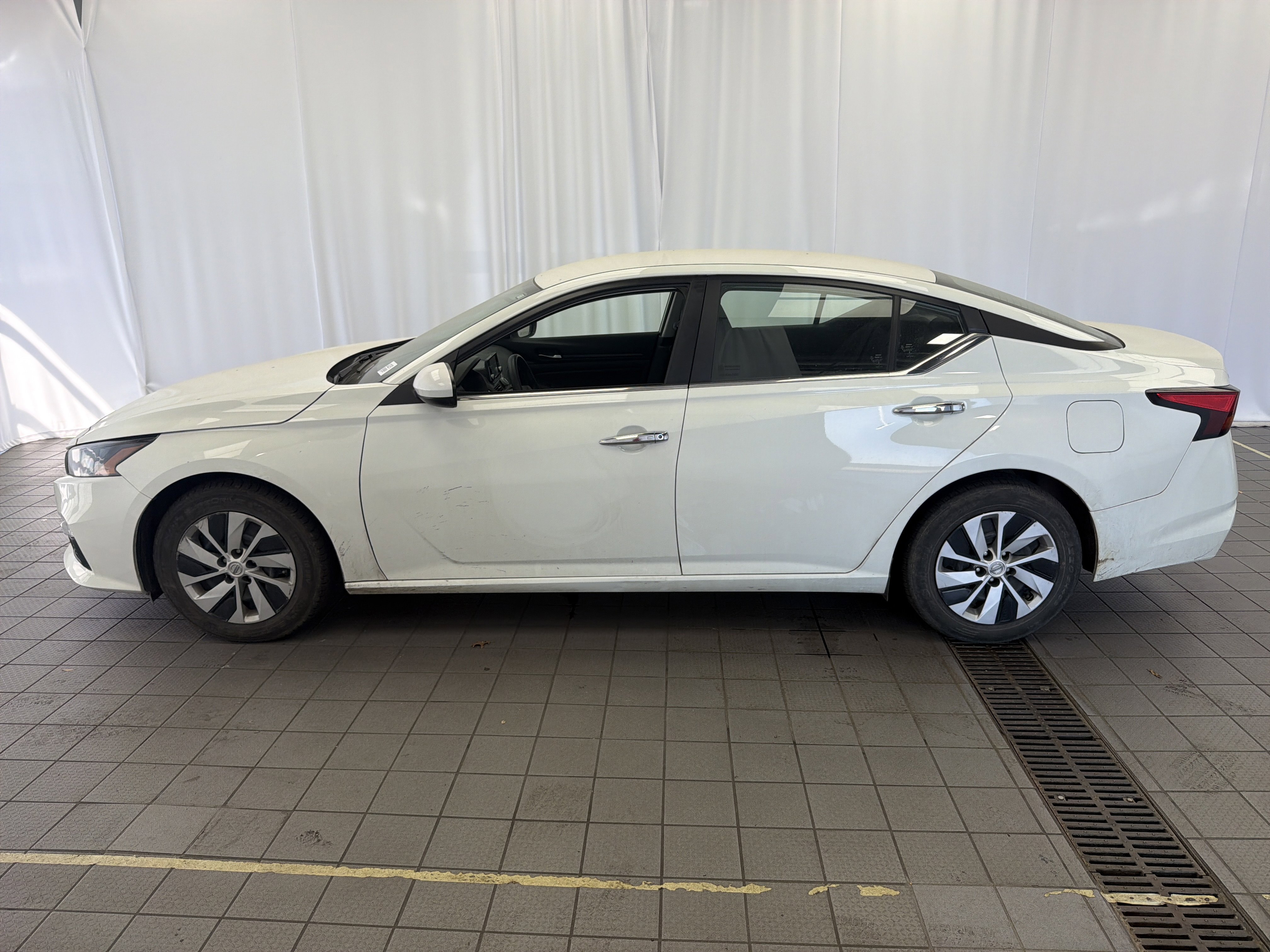 Used 2022 Nissan Altima 2.5 S image 8