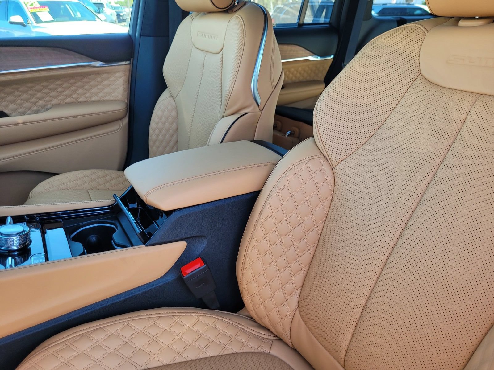 New 2025 Jeep Grand Cherokee Summit AWD/4WD image 12