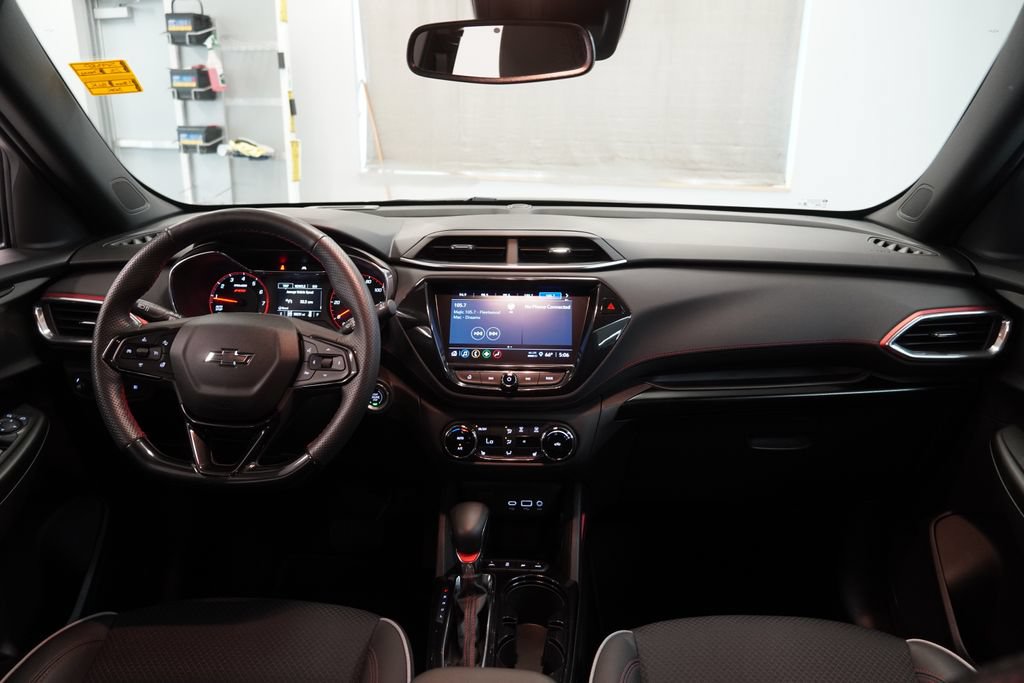 Certified 2023 Chevrolet TrailBlazer RS w/ Convenience Package AWD/4WD image 18