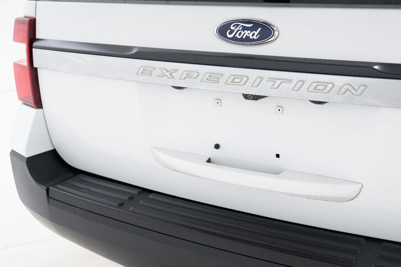 Used 2015 Ford Expedition XL image 11
