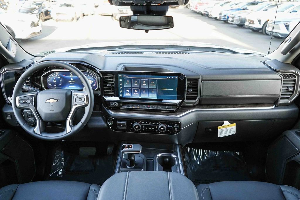 New 2026 Chevrolet Silverado 1500 LT w/ Z71 Off-Road Package AWD/4WD image 13