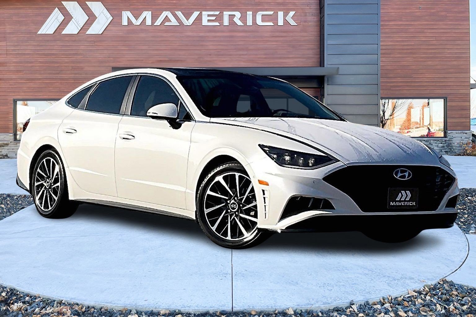 Used 2022 Hyundai Sonata Limited image 1