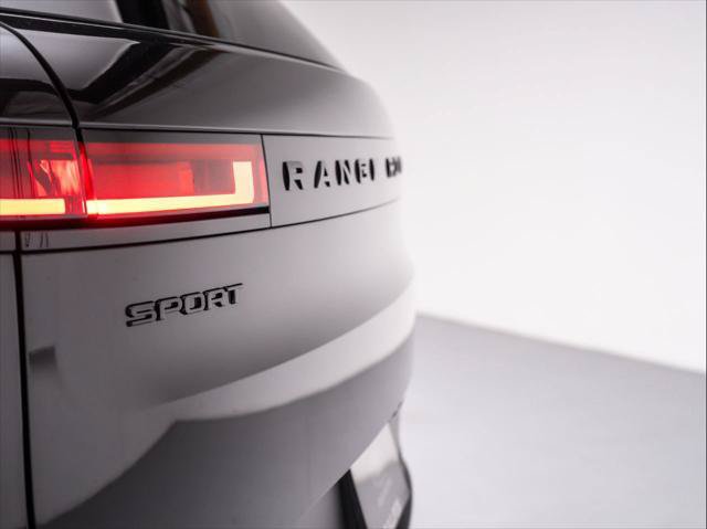 New 2027 Land Rover Range Rover Sport SE AWD/4WD image 30