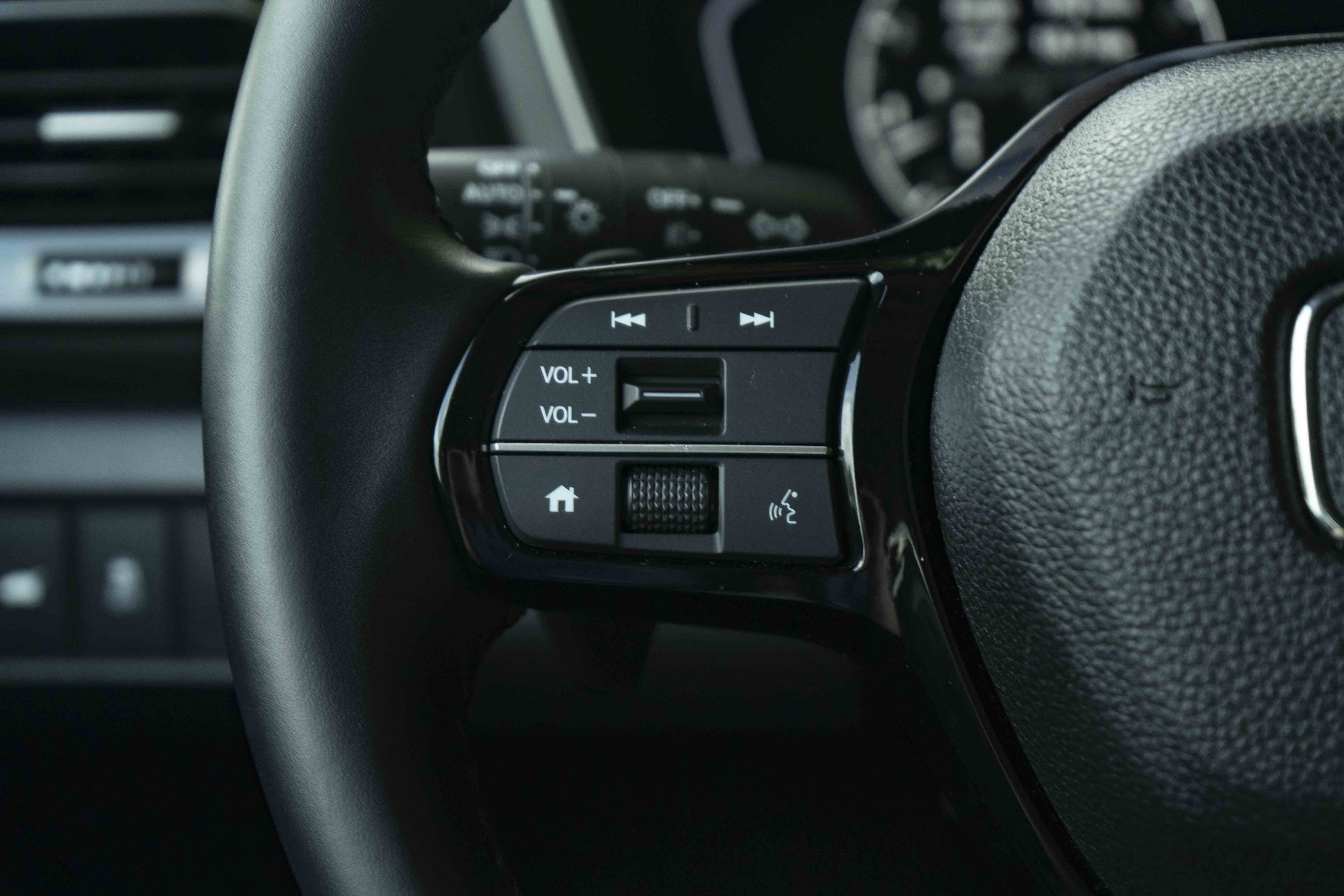 Used 2025 Honda Pilot EX-L image 21