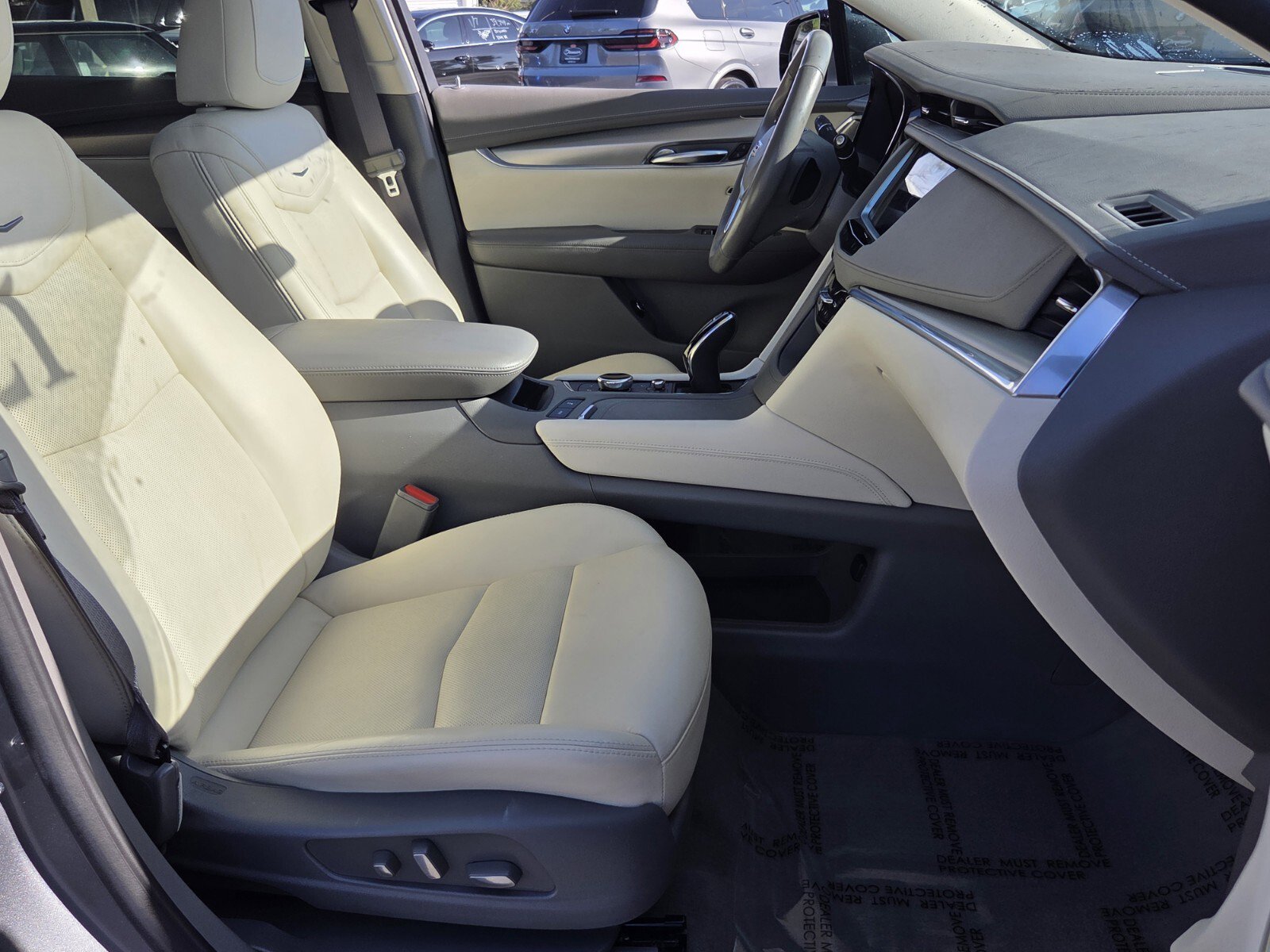 Used 2021 Cadillac XT5 Premium Luxury image 16