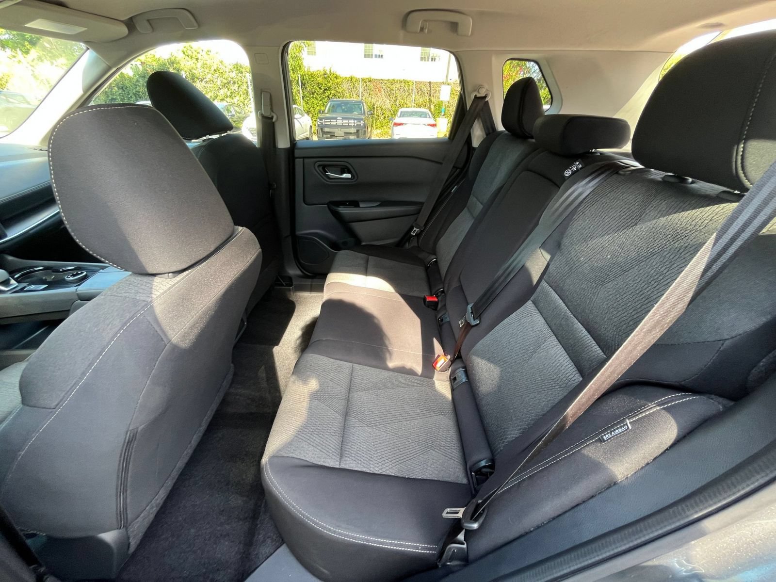 Used 2025 Nissan Rogue SV AWD/4WD image 25