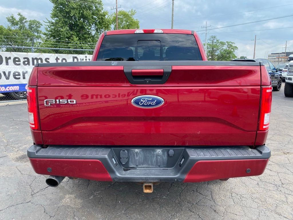 Used 2017 Ford F150 XLT w/ Equipment Group 302A Luxury AWD/4WD image 3