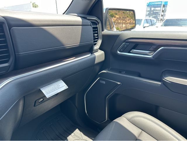 New 2026 GMC Sierra 1500 SLT w/ SLT Premium Plus Package AWD/4WD image 8