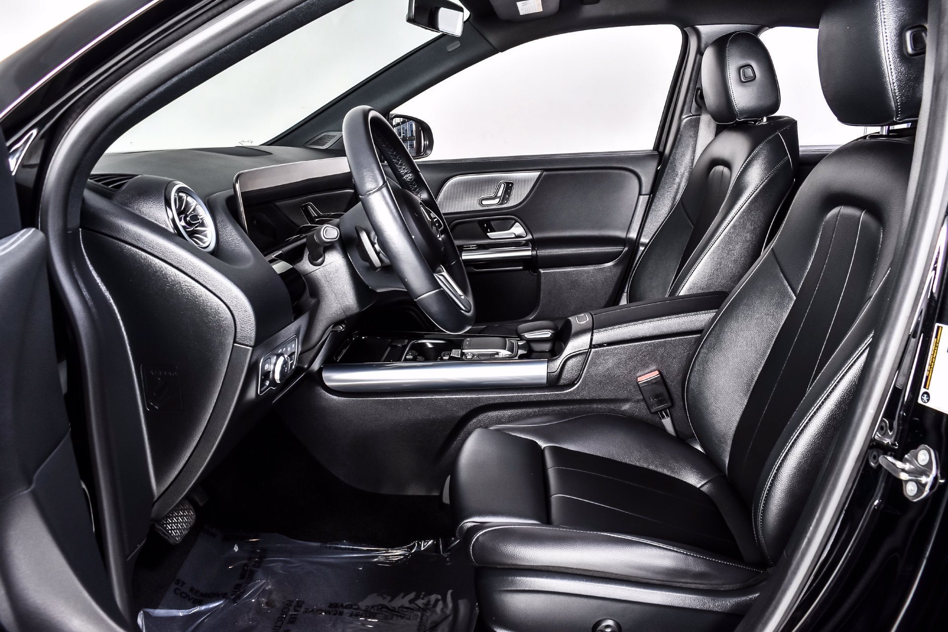 Used 2023 Mercedes-Benz GLA 250 4MATIC image 13