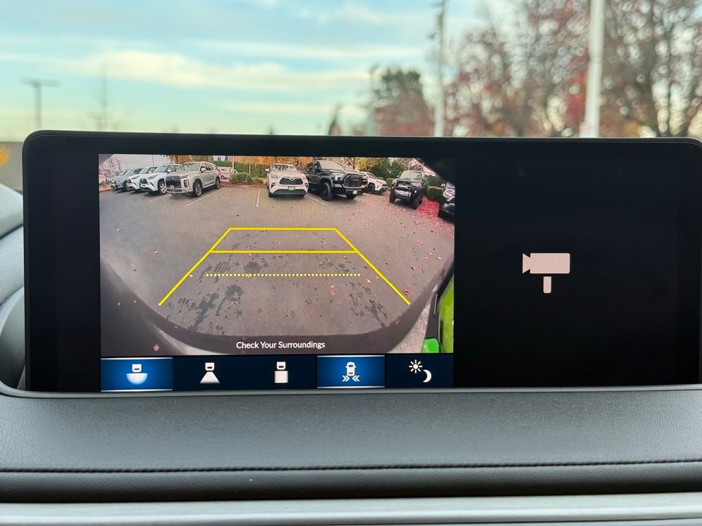 Used 2024 Acura MDX SH-AWD w/ Technology Package image 28