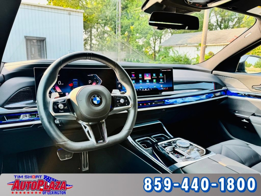 Used 2025 BMW 740i xDrive w/ Premium Package AWD/4WD image 27