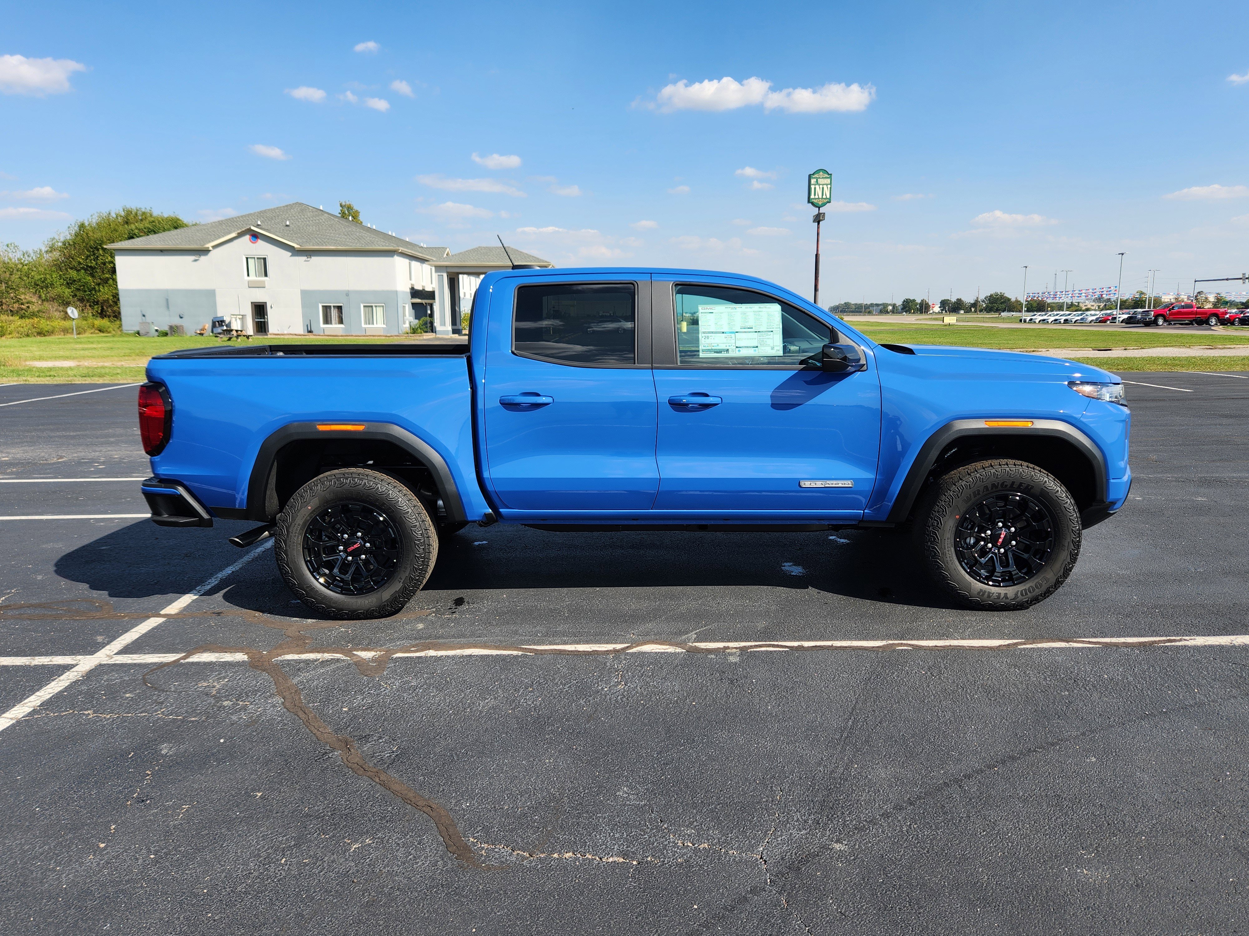 New 2026 GMC Canyon Elevation w/ Convenience Package image 5