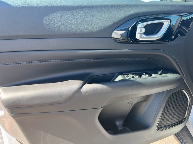 New 2026 Jeep Compass Latitude AWD/4WD image 10