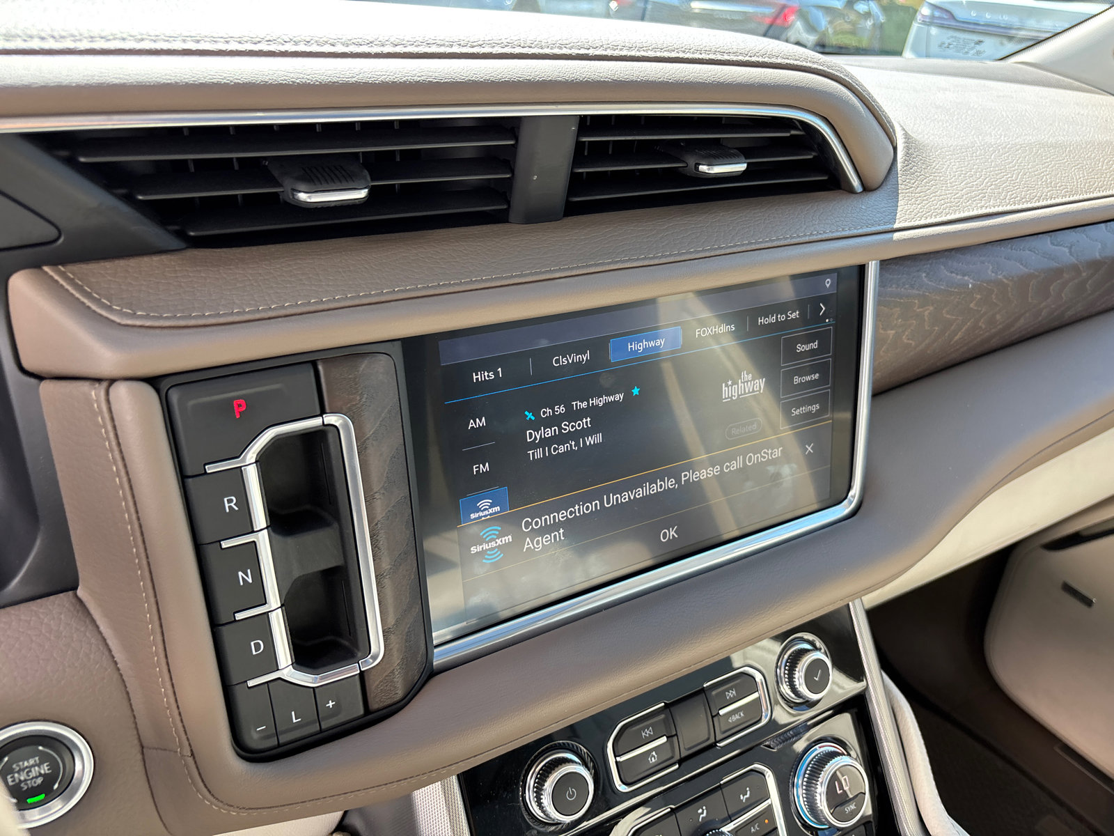 Used 2021 GMC Yukon Denali w/ Denali Premium Package image 20