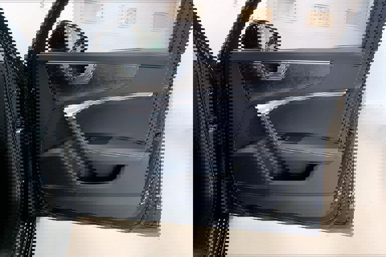 Used 2020 Audi A6 Premium Plus w/ Driver Assistance Package image 28