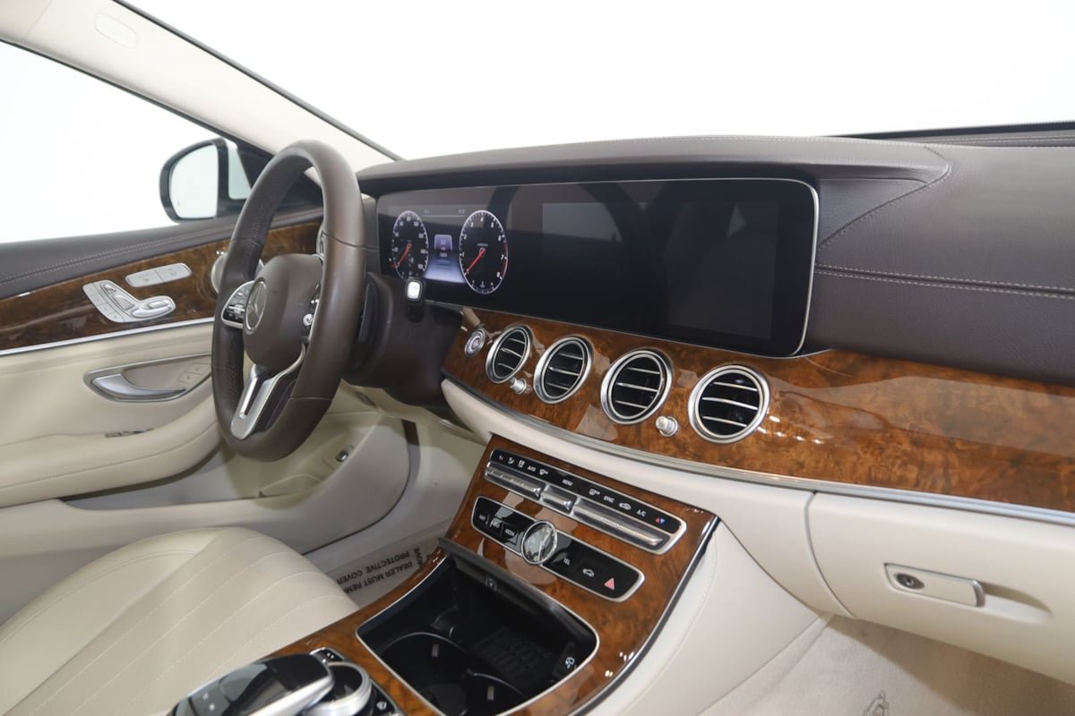 Used 2020 Mercedes-Benz E 450 4MATIC Wagon w/ Premium Package image 48