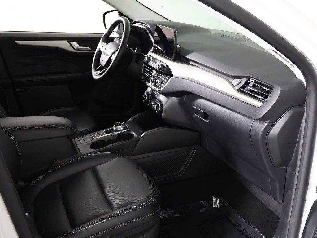 Used 2022 Ford Escape SEL w/ Technology Package image 22