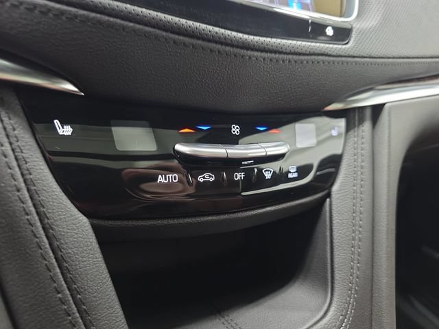 New 2026 Cadillac XT5 Premium Luxury w/ LPO, Floor Liner Package AWD/4WD image 19