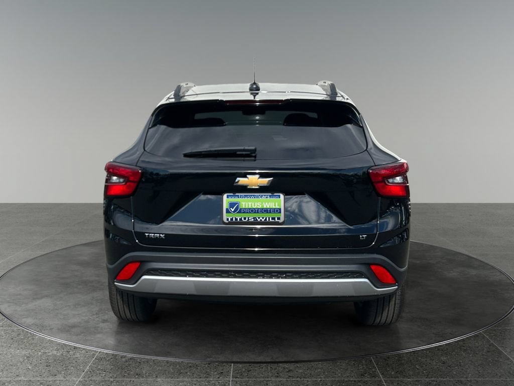 New 2026 Chevrolet Trax LT w/ LT Convenience Package FWD image 8