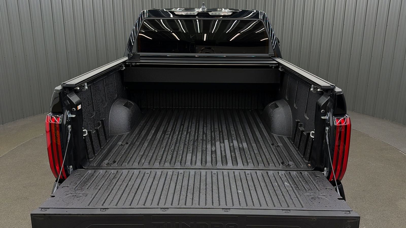 Used 2025 Toyota Tundra Limited image 18