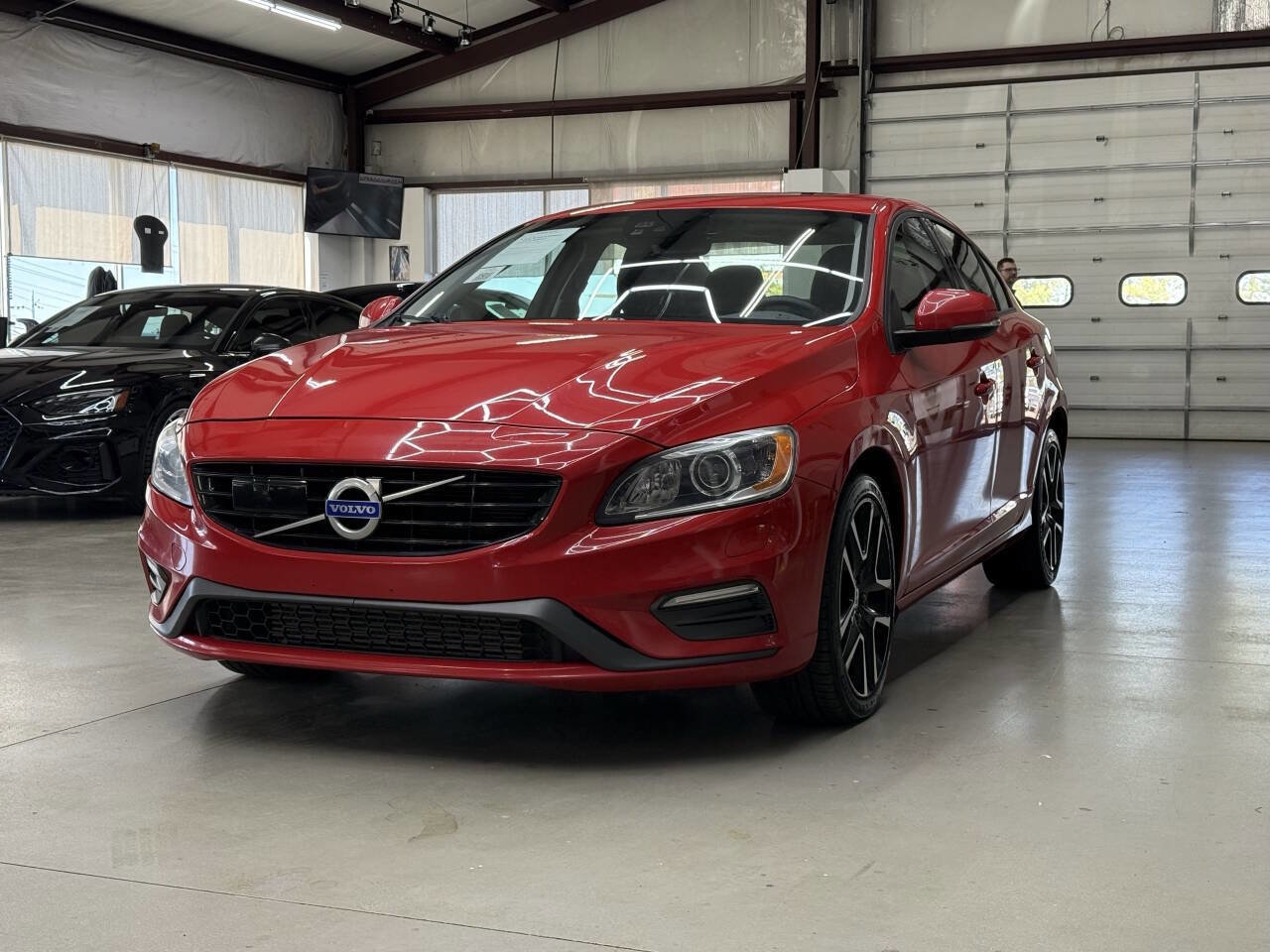 Used 2018 Volvo S60 T5 Dynamic w/ Vision Package AWD/4WD image 3