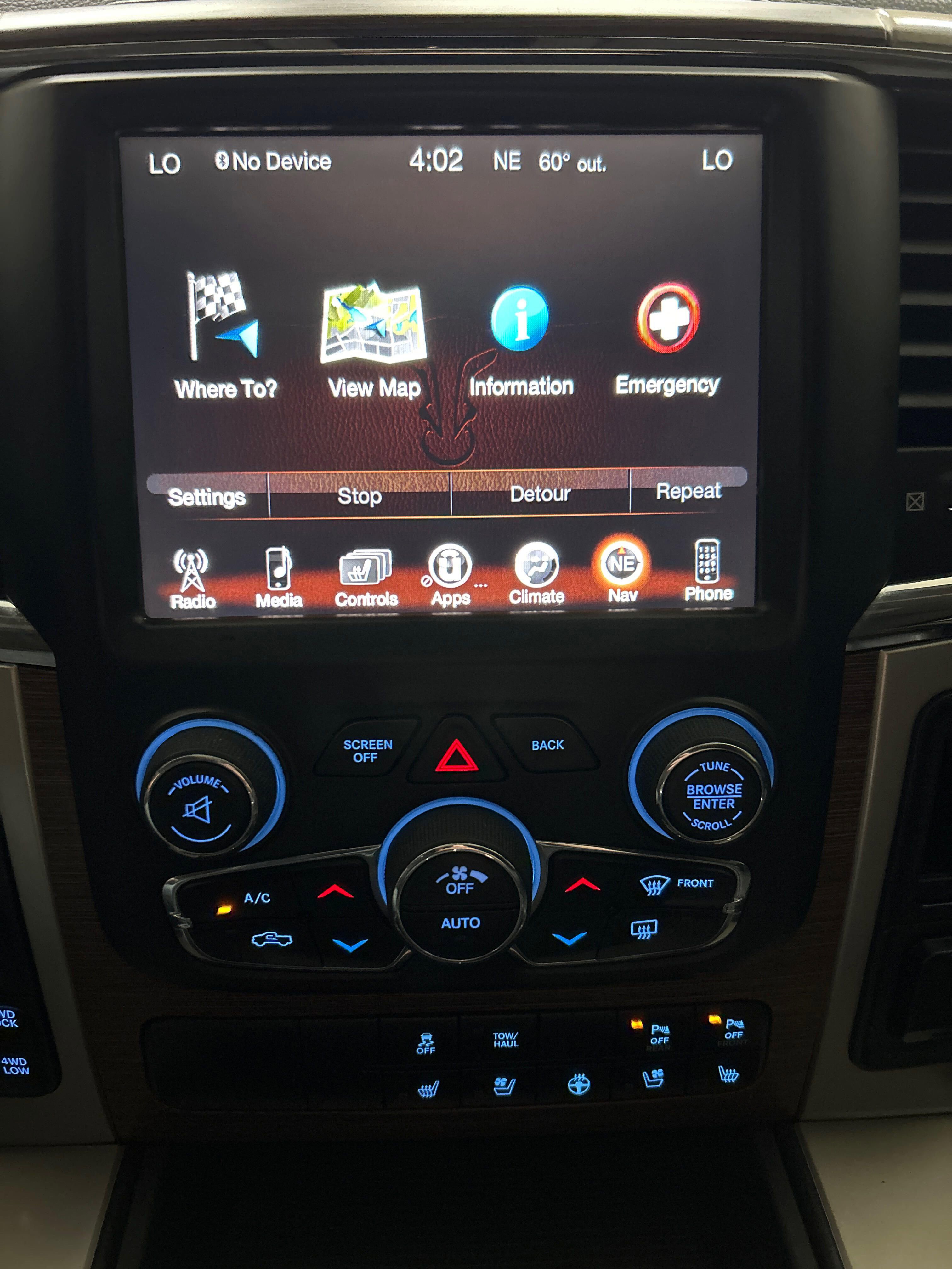 Used 2015 RAM 1500 Laramie w/ Convenience Group AWD/4WD image 15