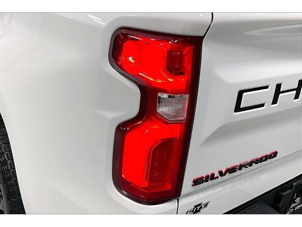 New 2026 Chevrolet Silverado 1500 RST w/ Redline Edition AWD/4WD image 40