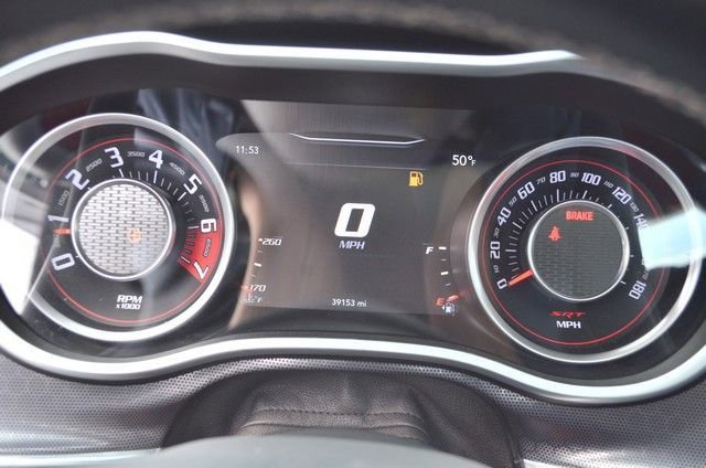 Used 2015 Dodge Challenger SRT w/ Technology Group image 21