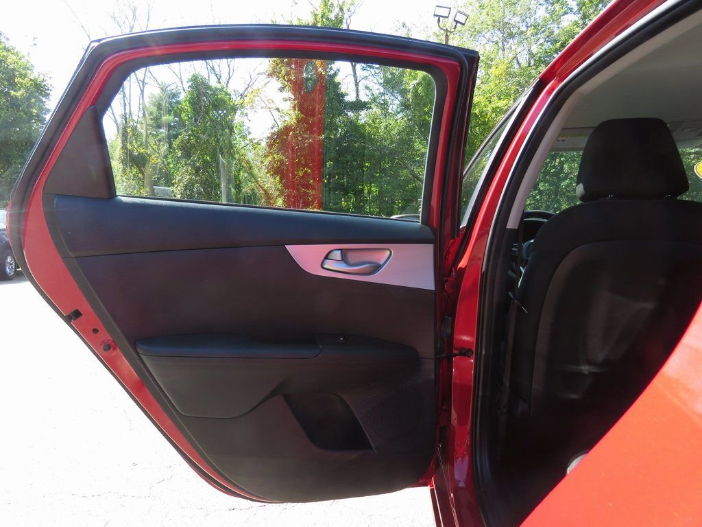 Used 2023 Kia Forte LXS w/ LXS Technology Package image 19