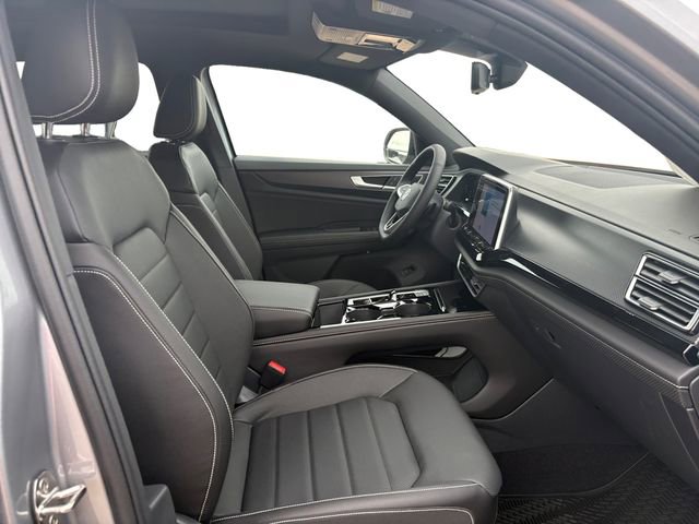 New 2026 Volkswagen Atlas Cross Sport SEL R-Line image 15