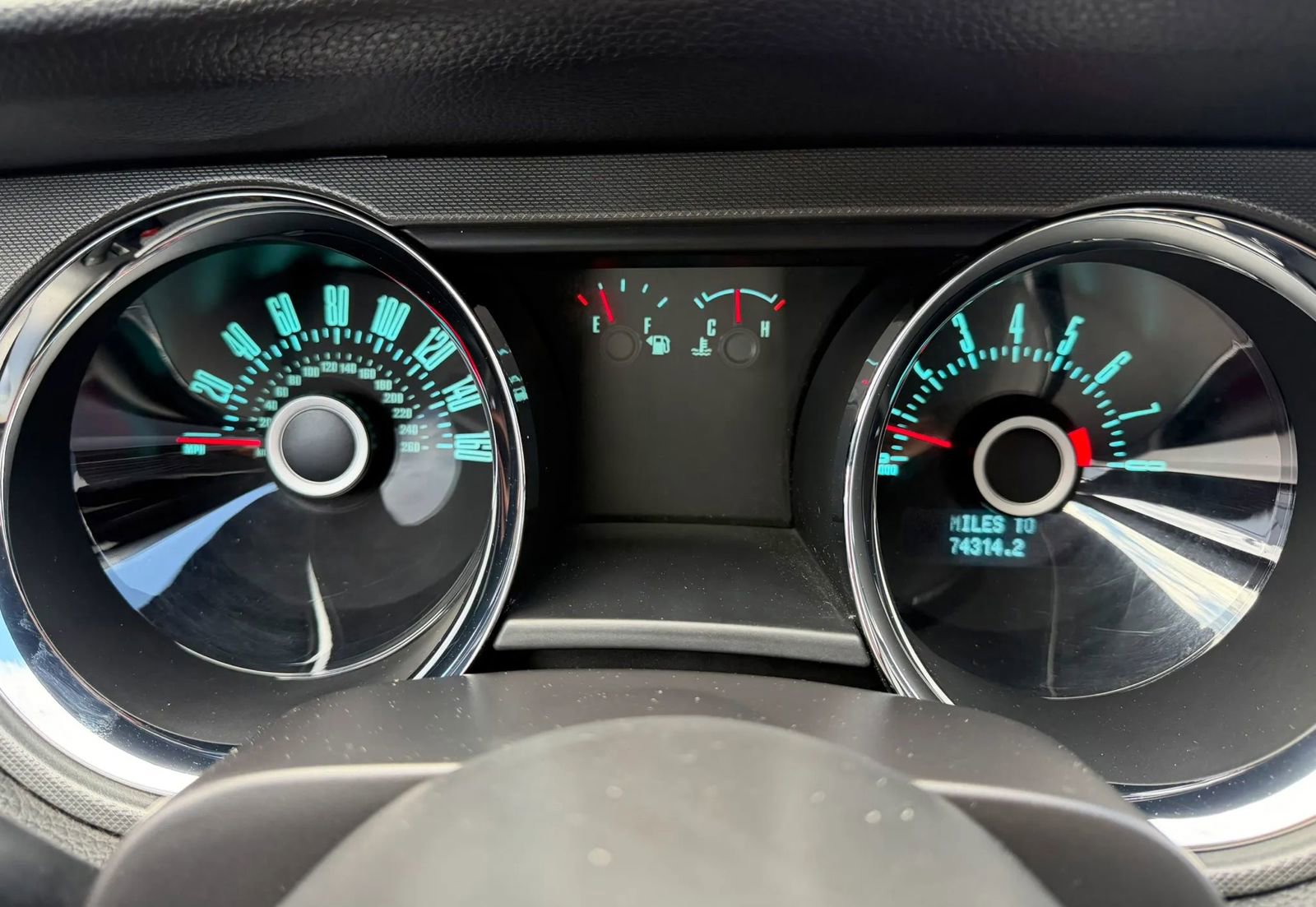 Used 2013 Ford Mustang GT RWD image 17
