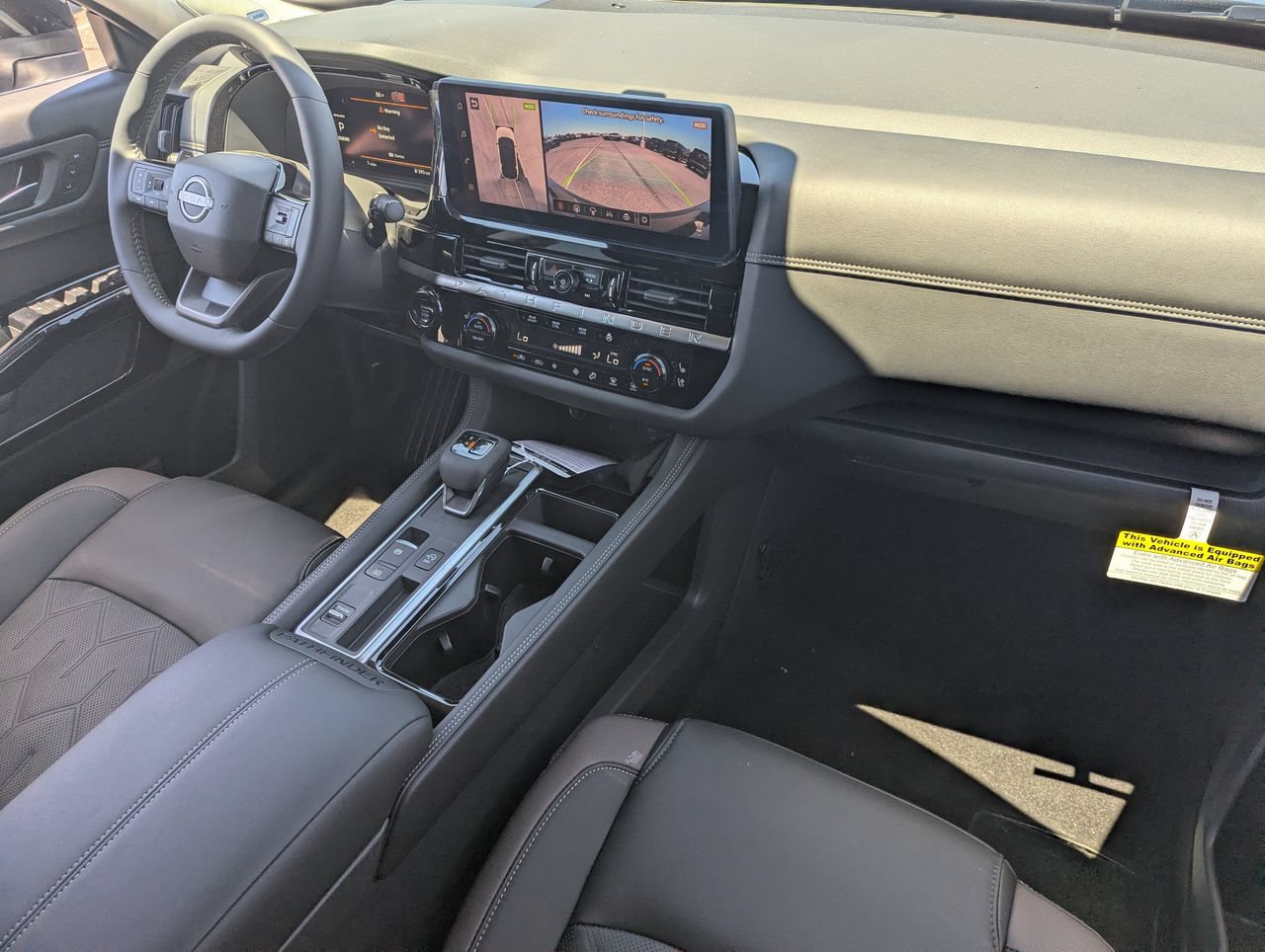 New 2026 Nissan Pathfinder Platinum w/ Accent Package FWD image 32