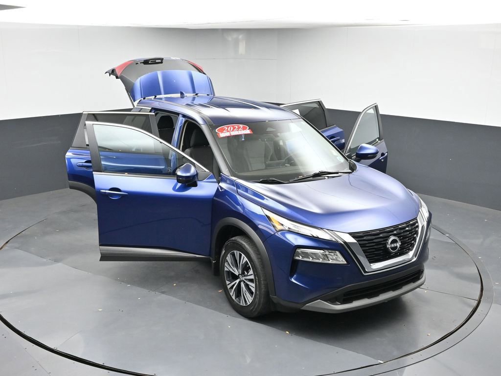 Used 2022 Nissan Rogue SV image 49