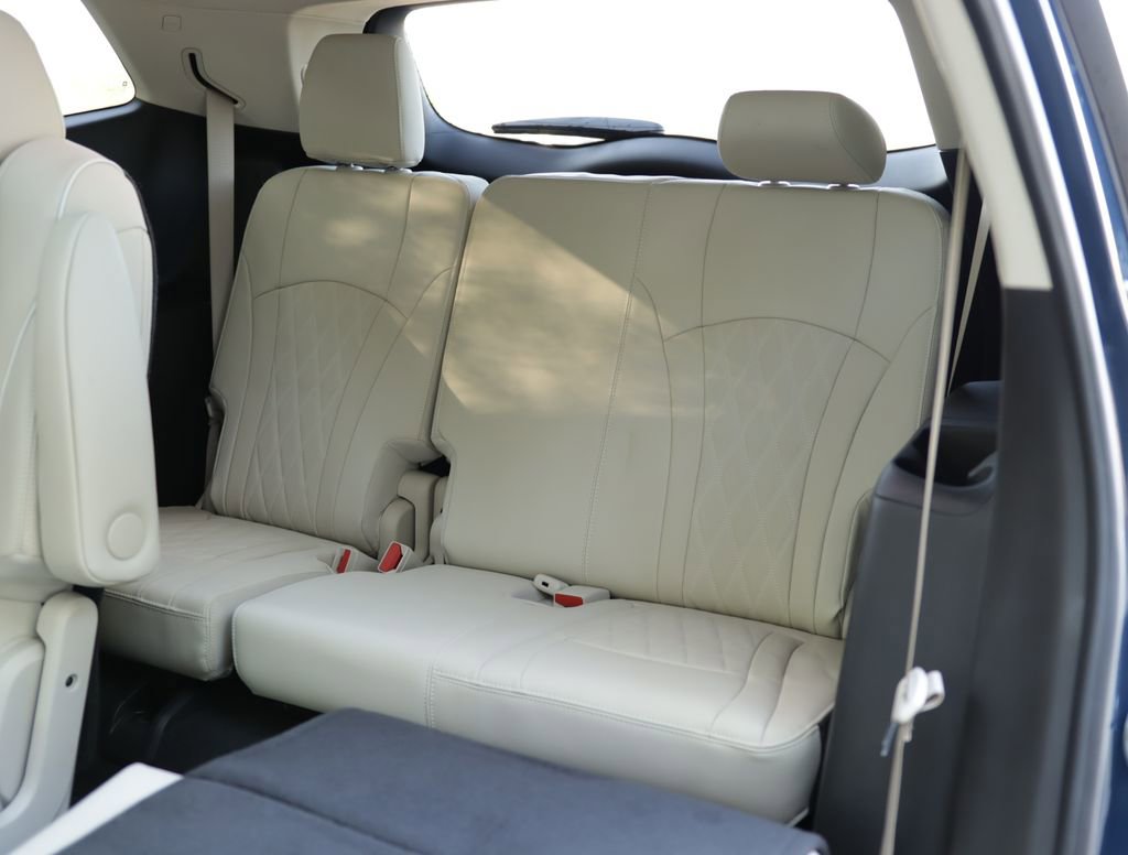 Used 2024 Buick Enclave Avenir w/ Avenir Technology Package FWD image 32