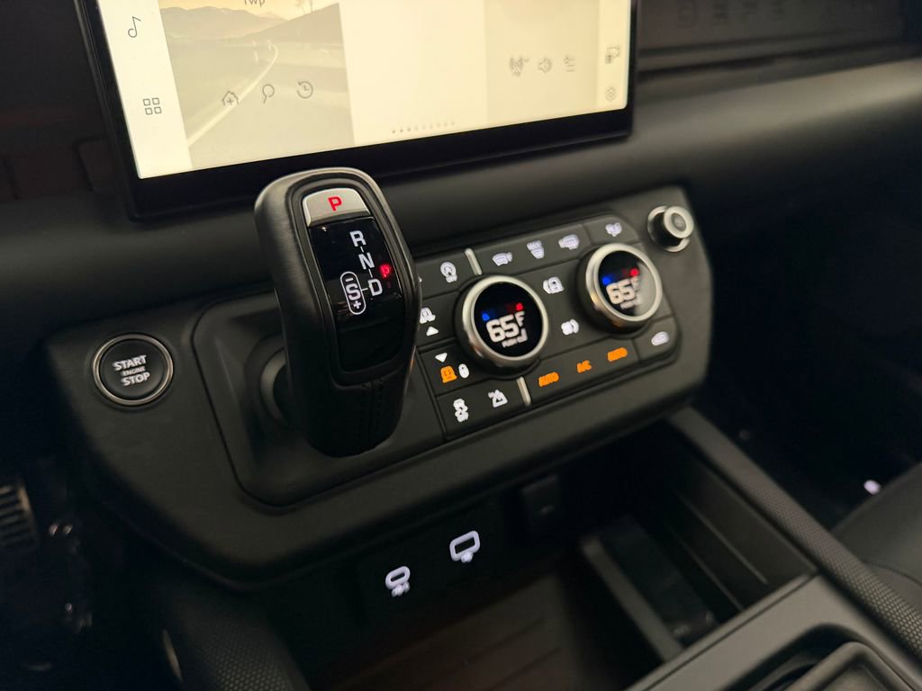 Used 2023 Land Rover Defender 110 Carpathian Edition AWD/4WD image 19