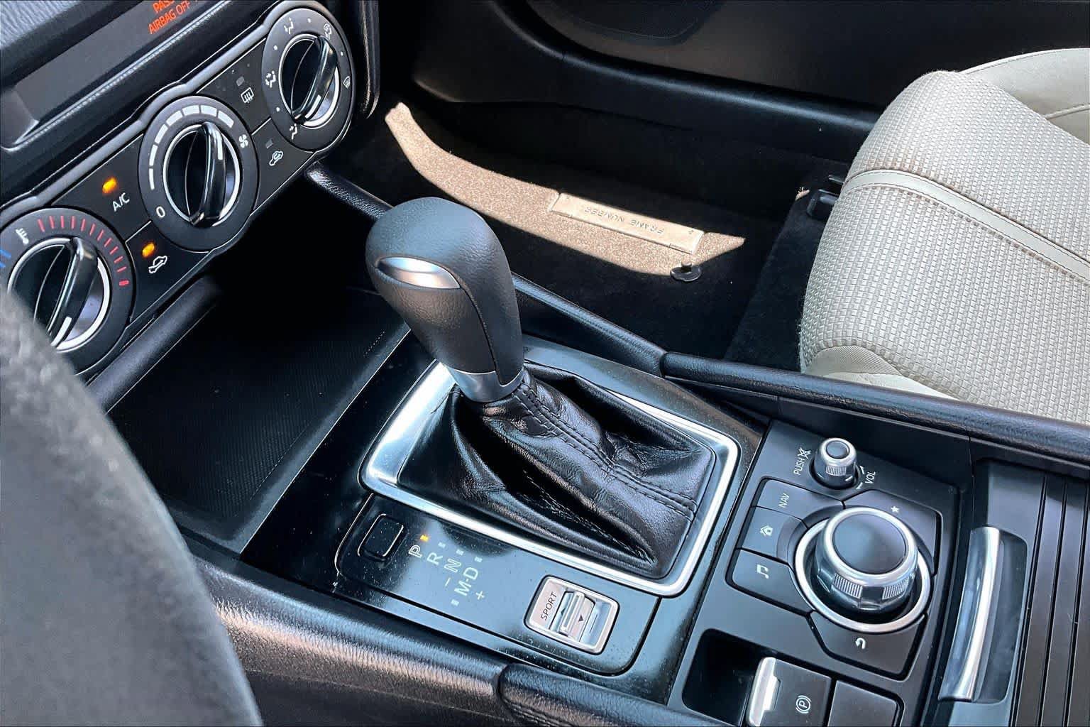 Used 2018 MAZDA MAZDA3 Sport w/ Preferred Equipment Package FWD image 16