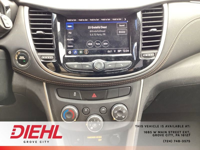 Used 2018 Chevrolet Trax LT w/ LT Convenience Package image 24