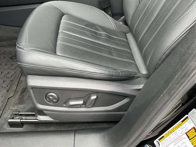 Used 2023 Audi Q5 2.0T Premium w/ Convenience Package image 22