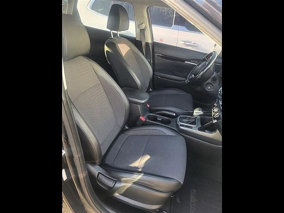 Used 2021 Kia Seltos S image 10