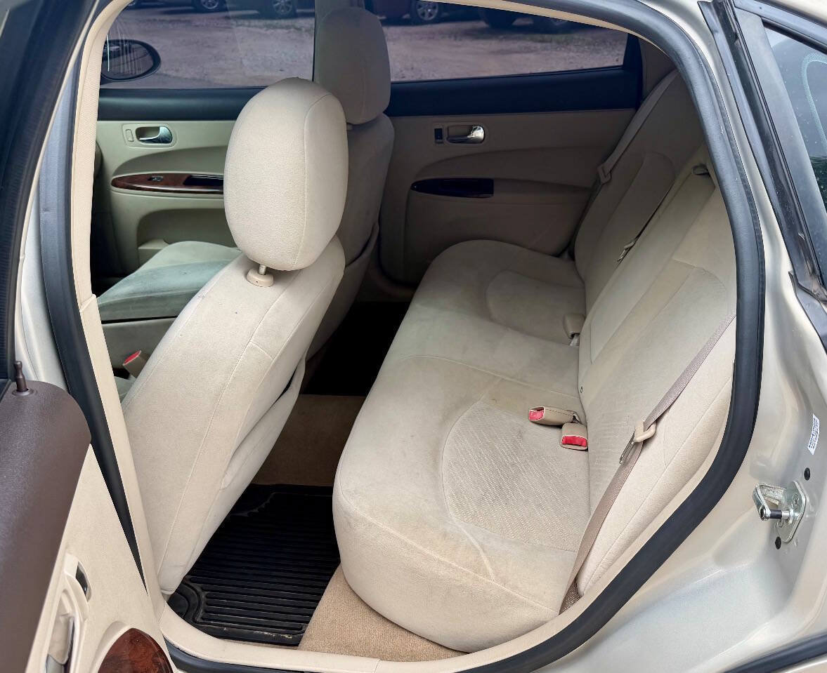 Used 2009 Buick LaCrosse CX FWD image 8
