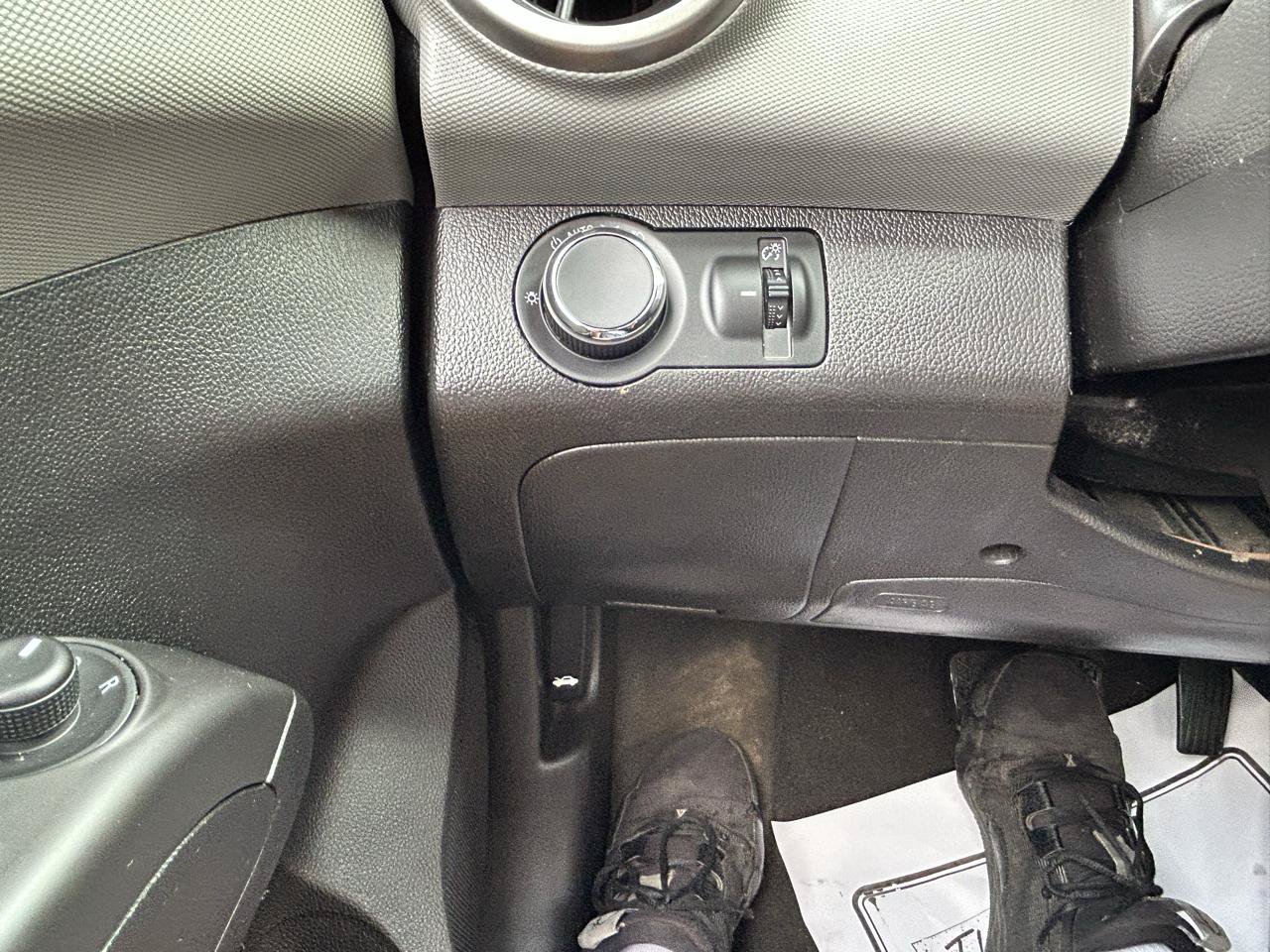 Used 2014 Chevrolet Sonic LT FWD image 25