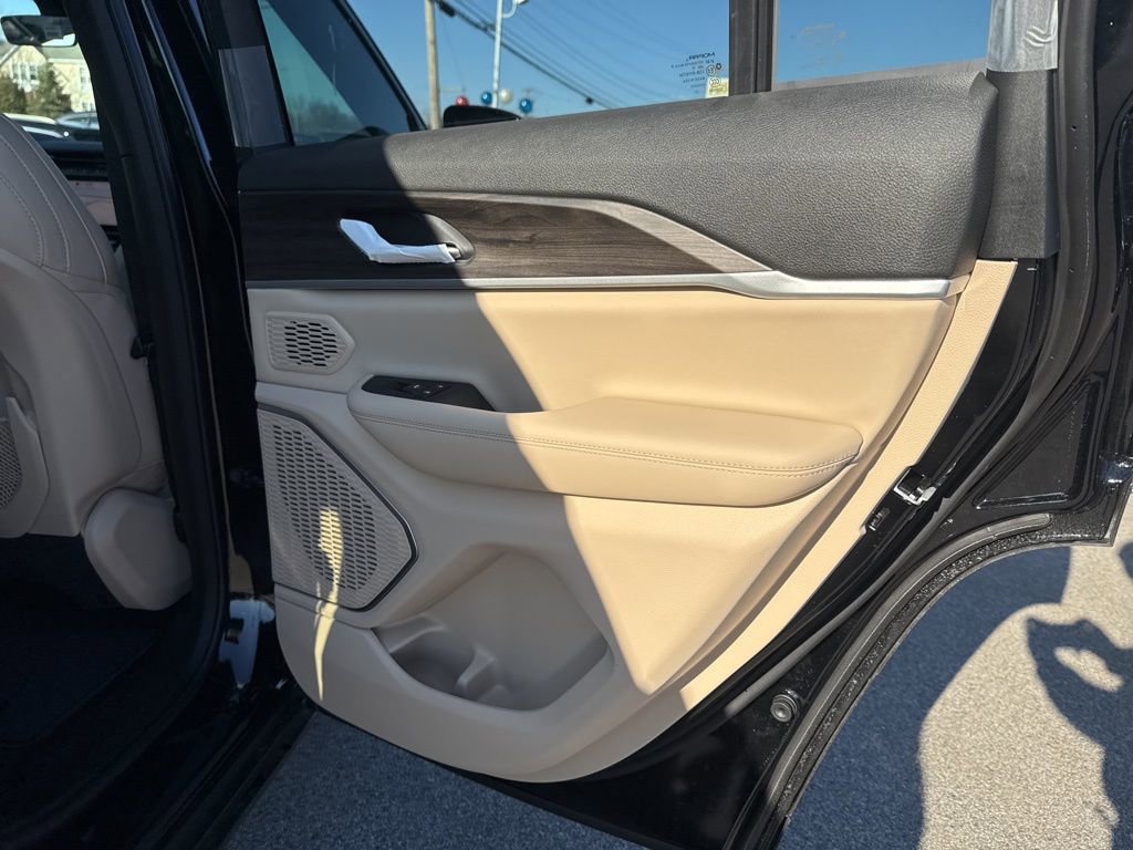 New 2026 Jeep Grand Cherokee Limited image 29