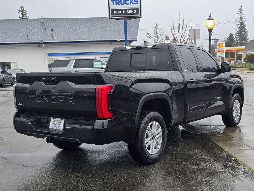 Used 2022 Toyota Tundra SR5 w/ SR5 Premium Package AWD/4WD image 5