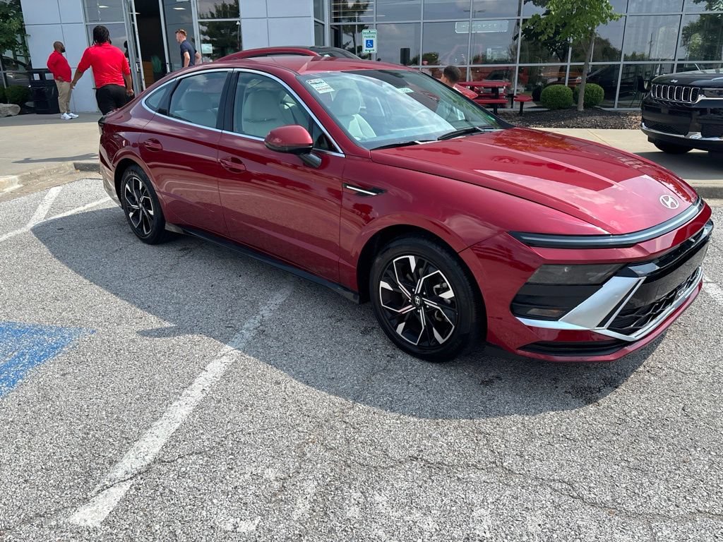 Used 2025 Hyundai Sonata SEL FWD image 38