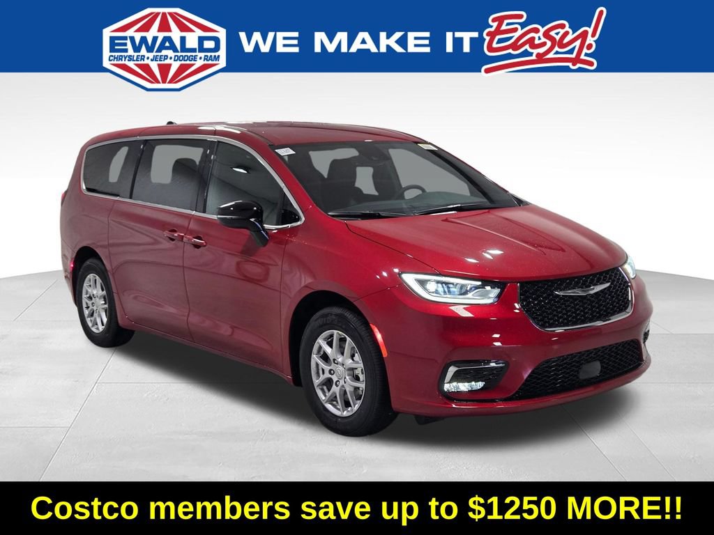 New 2026 Chrysler Pacifica Select