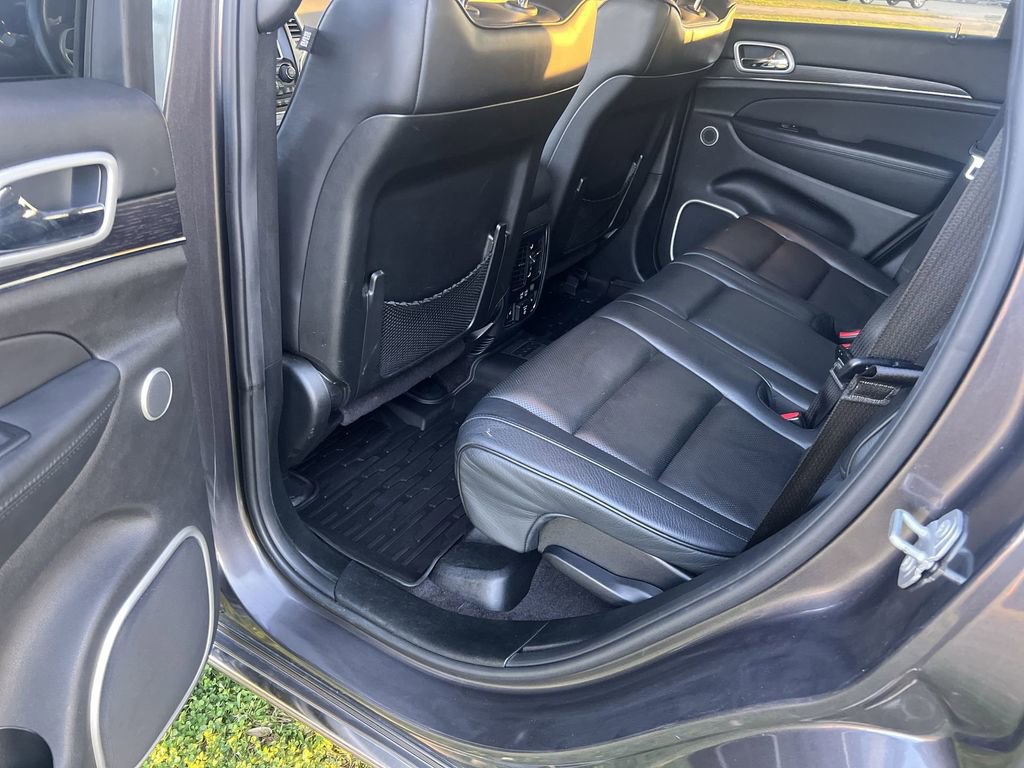 Used 2018 Jeep Grand Cherokee Summit image 24