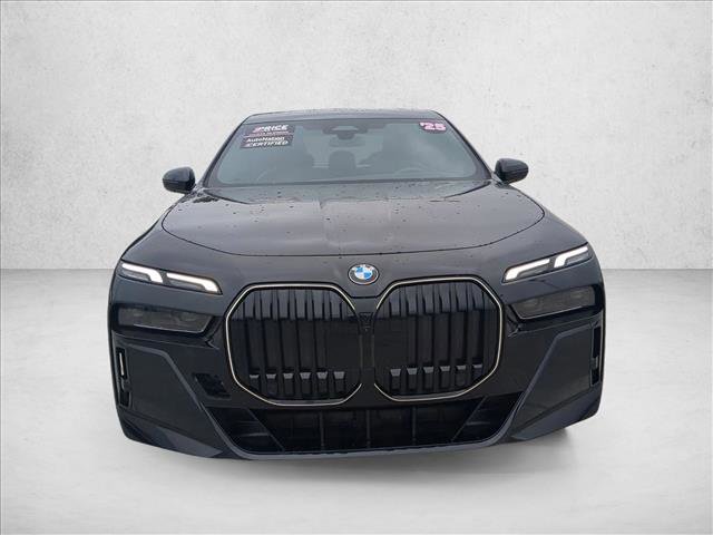 Used 2025 BMW 740i xDrive w/ Premium Package image 2