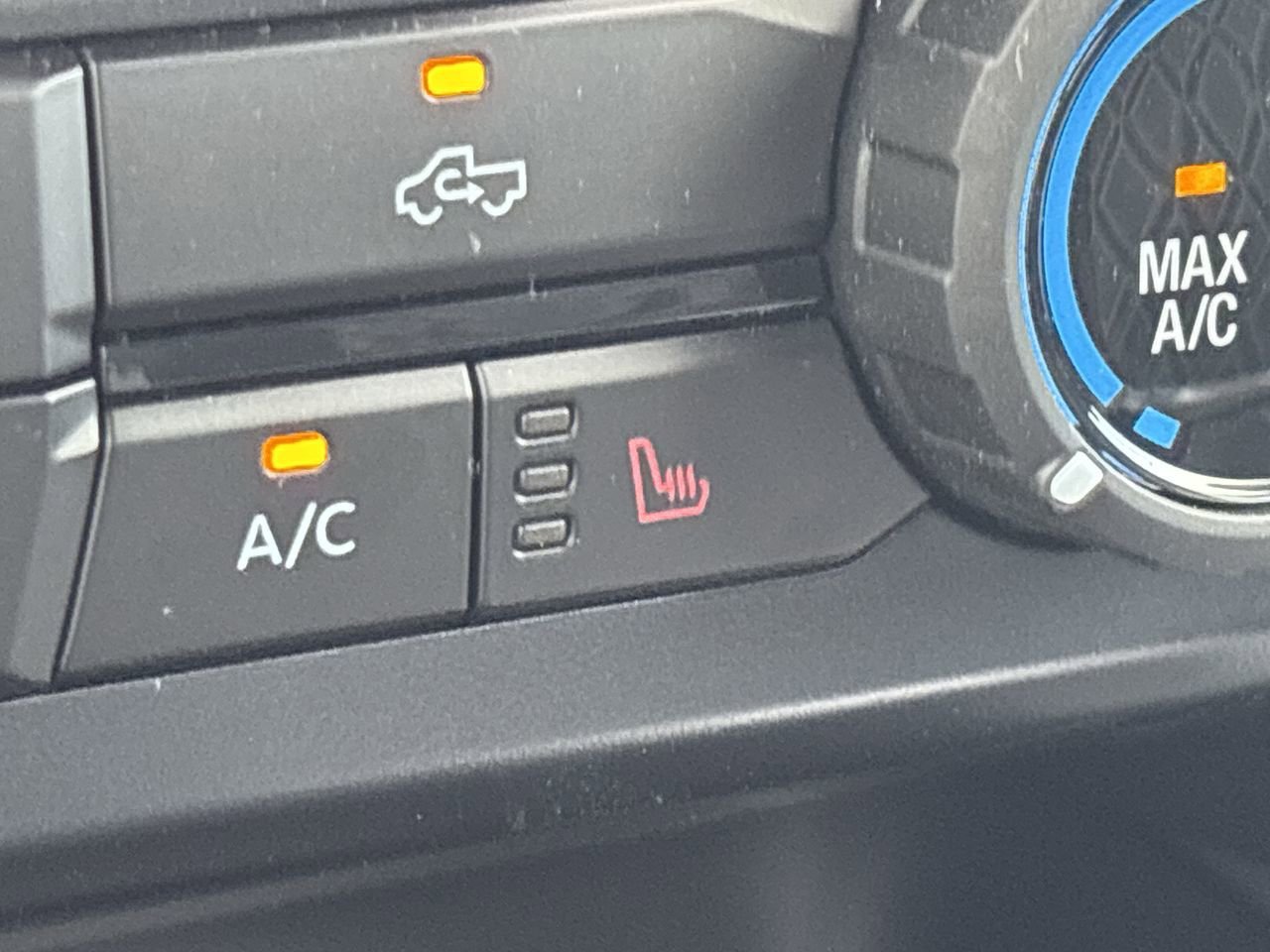 New 2025 Ford F250 XLT w/ Black Appearance Package image 28