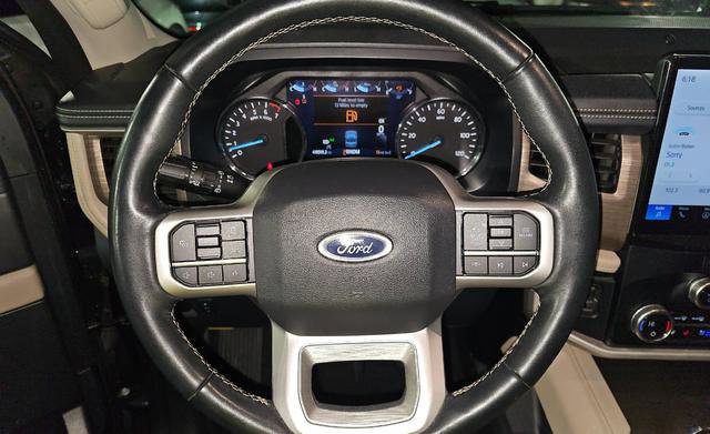Used 2024 Ford Expedition Max Limited image 11